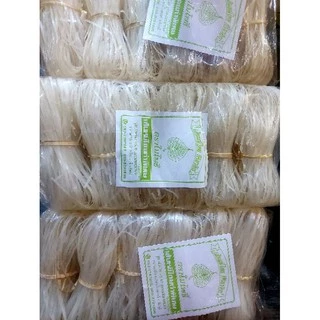 เส้นหมี่โคราช(ตราใบโพธิ์)ขนาด1.5กิโล ห่อใหญ่ เส้นเหนียวนุ่มผัดอร่อย