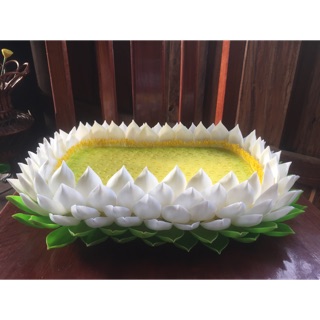 ฐานดอกบัวรองพระ สีขาว 6*10 นิ้ว