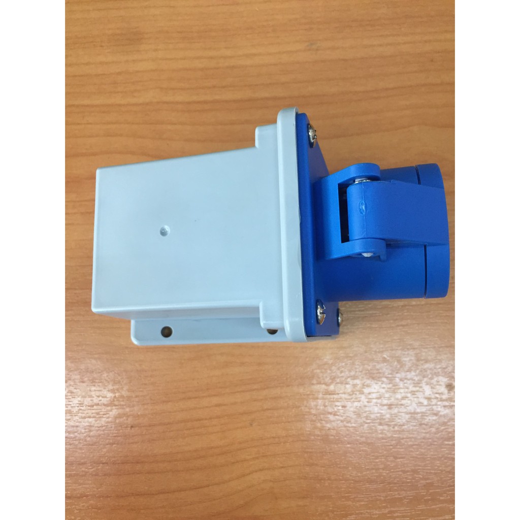 PJR **มีขายส่ง**เต้ารับติดผนัง ปลั๊กกันฝุ่น 3 ขา 2P16A230V ยี่ห้อ HACO 113-6V กันน้ำ และสามารถใช้งานกลางแจ้งได้