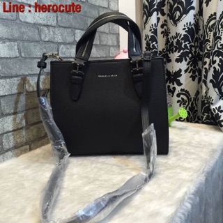 Charles &amp; Keith Structured Handbag ของแท้ ราคาถูก