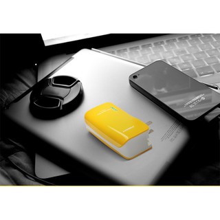 PISEN แบตสำรองแท้ 5,000 mAh พาวเวอร์แบงค์ Color Power Box รุ่นTS-D135 ปลั๊กไฟในตัว เก็บประจุเต็มที่ได้ยาวนาน USB -เหลือง