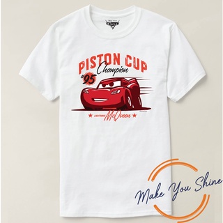 เสื้อยืดใหม่เสื้อยืด พิมพ์ลาย Disney Cars Lighting McQueen Piston Cup Champion สําหรับผู้ชาย และผู้หญิงรหัสเต็ม S-3XL