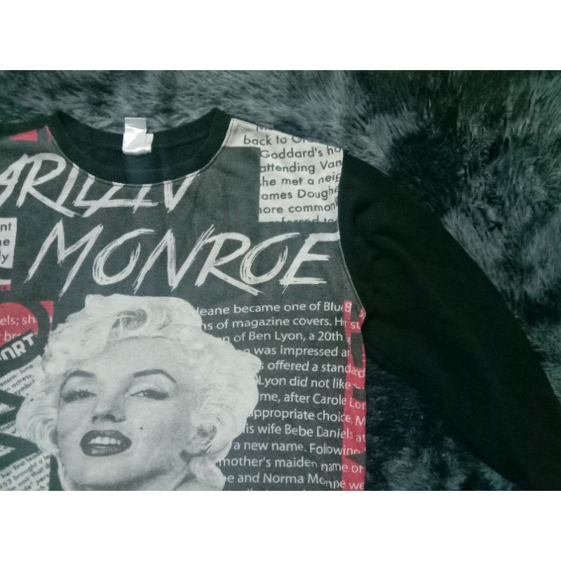 Marilyn Monroe เสื้อสเวตเชิ้ตวินเทจ เสื้อผ้ามือสองกระสอบนำเข้า