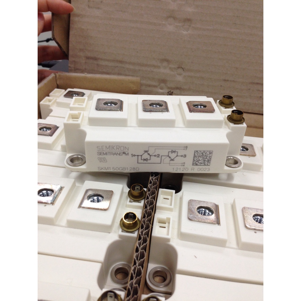 YY SKM150GB123D SKM150GB124D SKM150GB128D SKM150GB063D SKM150GB12T4G IGBT โมดูลพลังงานใหม่เดิม