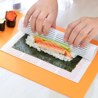 DIY ง่ายซูชิ Roller Pad เครื่องทำเสื่อพลาสติกเมจิก Cooking Home Tool