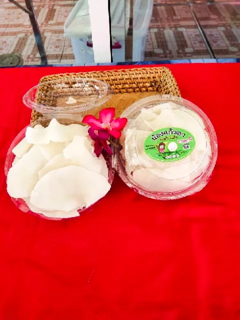 มะพร้าวแก้ว  เกรดเอ  ของฝากจากเชียงคาน  หอม  นุ่ม  หวานน้อย  อร่อยมากจร้า   ขนาด  500   กรัม thumbnail 5