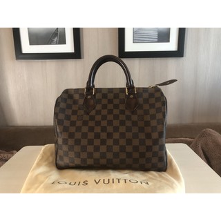 Used lv speedy damier 30 dc06 สภาพโดยรวมยังดี มีร่องรอยการใช้งานบ้าง