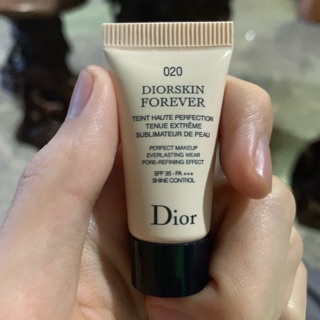 รองพื้น Dior forever #20