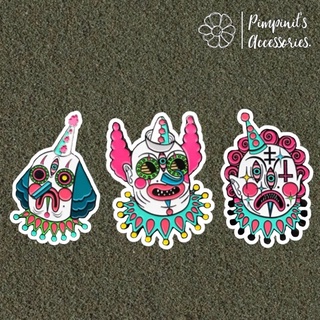 ʕ •ᴥ•ʔ ✿ พร้อมส่ง : เข็มกลัดเซ็ทปีศาจตัวตลกสามตัว | Three Clowns Devil Enamel Brooch Pin Set.