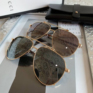 Eyewear_by.tm แว่นกันแดดทรง aviator แต่งหน้าเลนส์ลายโลโก้ สีดำ, ชา