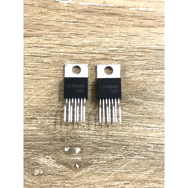 Ic ทรานซิสเตอร์ LA 78040 OEM / UTC