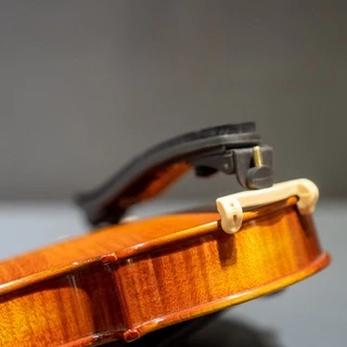 ที่รองไหล่ไวโอลิน FOM Violin Shoulder Rest ราคาประหยัด เหมาะสำหรับนร.และผู้เริ่มต้น