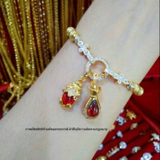 สร้อยข้อมือไหมทองห้อยจี้ปี่เซียะ +ถุงทอง