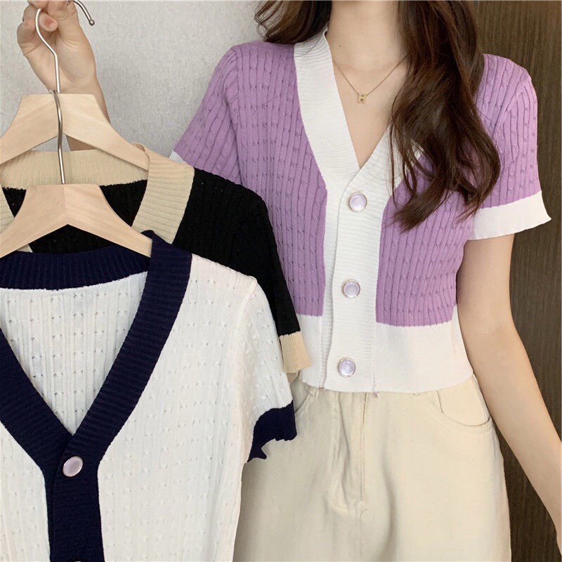 เสื้อครอปไหมพรม คอวี สีทูโทน แต่งกระดุม ใส่สบายสไตล์เกาหลี รุ่น10010-1#