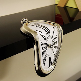  nnshop [พรรออเดอร์] Melting clock นาฬิกาละลาย นาฬิกาตั้งโต๊ะ แต่งห้อง สไตล์เกาหลี มินิมอล