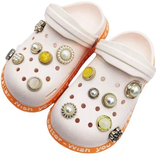 Jibitz ชุดอัญมณี โลหะ Croc Jibbits โซ่ มุก ดอกไม้ รองเท้า เสน่ห์ Pins Jibits Crocks สําหรับผู้หญิง อุปกรณ์เสริมตกแต่งรองเท้า