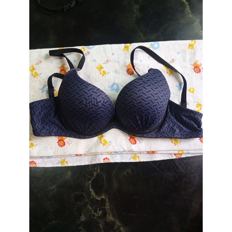 เสื้อชั้นในSabina dhoom dhoom