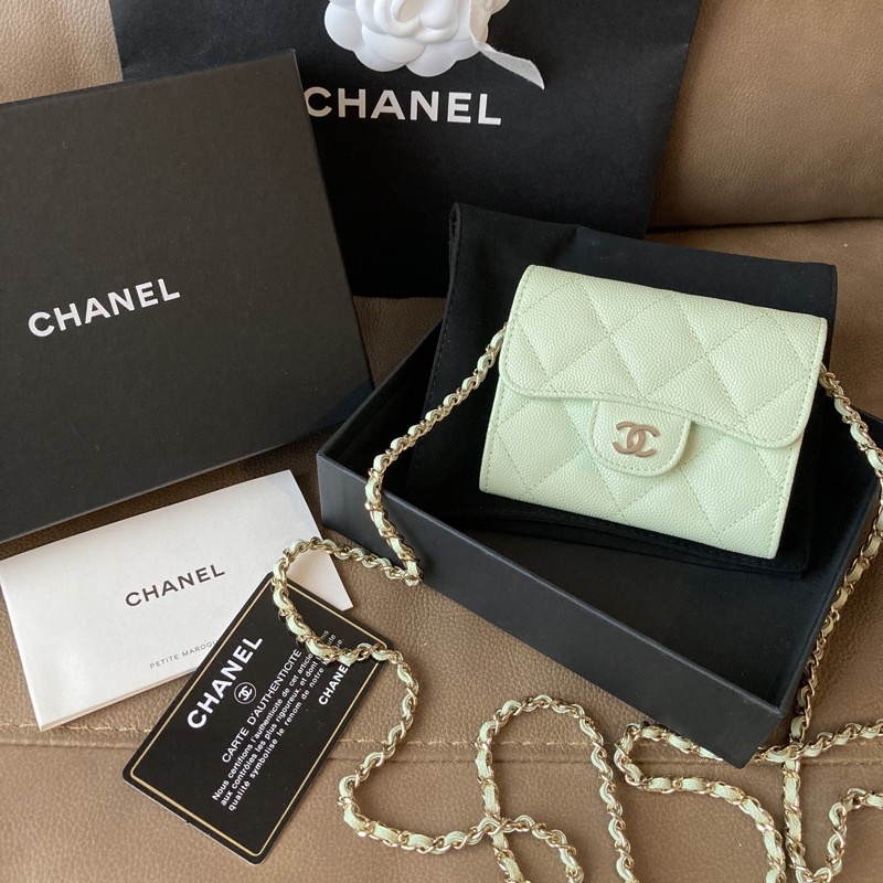 New! Chanel Classic Caviar Light Green XL Card Holder With Chain Bag GHW Holo31