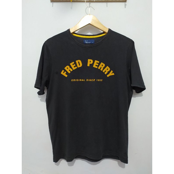 Fred perry เสื้อยืด/เสื้อเชิ้ตต้นฉบับมือสอง