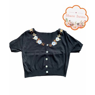 เสื้อครอปไหมพรมลายดอกไม้
