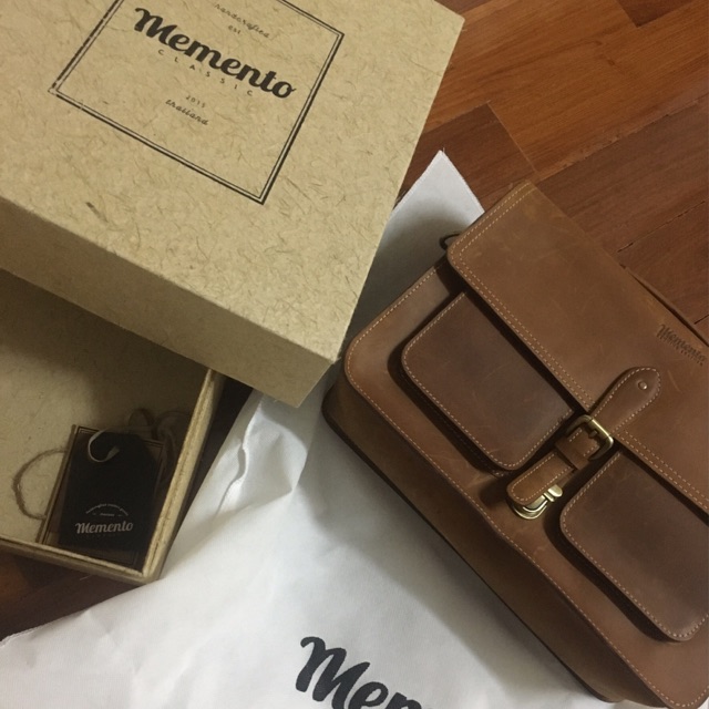 Memento bag : classic satchel