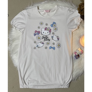 เสื้อยืด Hello Kitty สีขาวครีม Size 160 ลวดลายน่ารัก