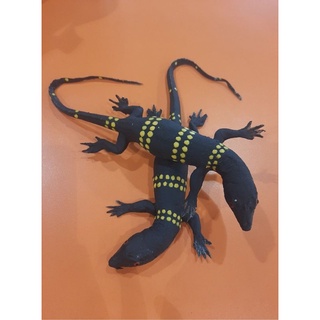 ตัวเงินตัวทองปลอม ขนาดกลาง งานฝีมือ สัตว์ปลอม เหมือนจริง ราคา/1ตัว( ยาว 36 cm)🦎🦎🦎