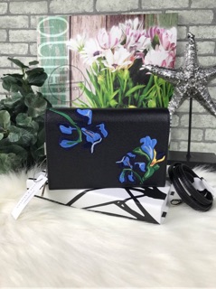 CHARLES &amp; KEITH Embroidery Bag   (outlet)