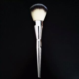 Makeup powder Brush Single synthetic hair silver แปรงปัดแป้ง แปรงแต่งหน้า ขนสังเคราะห์ สีเงิน Beauty cosmetics  Brushes