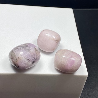 เซ็ตหินคุนไซต์ ก้อนขัดมัน 3ชิ้น (Kunzite Tumbled Set) #1