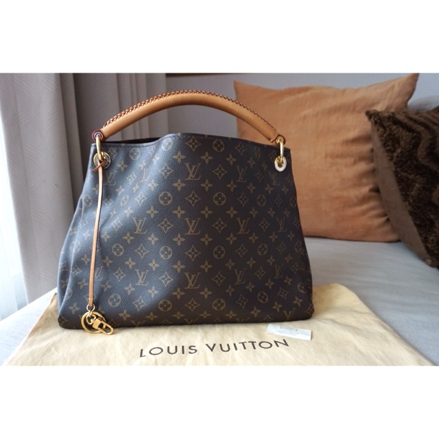 LV ARTSY MM