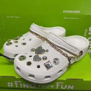 Crocs ใหม่ รองเท้าแตะชายหาด แต่งสายโซ่ สําหรับผู้หญิง