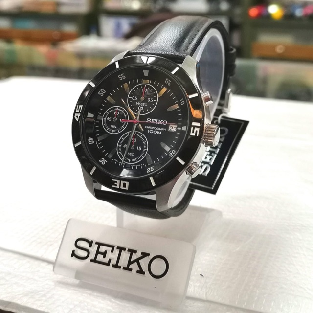 นาฬิกาข้อมือชาย SEIKO Sport สายหนังสีดำ แท้💯