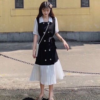 เดรสเกาหลีคอเหลี่ยม กระดุมแถวคู่