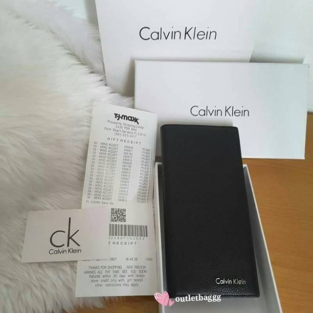 Calvin Klein  long wallet