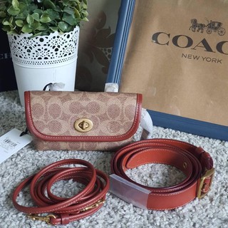 กระเป๋นCoachคาดเอวงานช้อป Coach Turnlock closure, leather lining