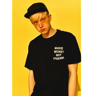 เสื้อ Make money not friends.