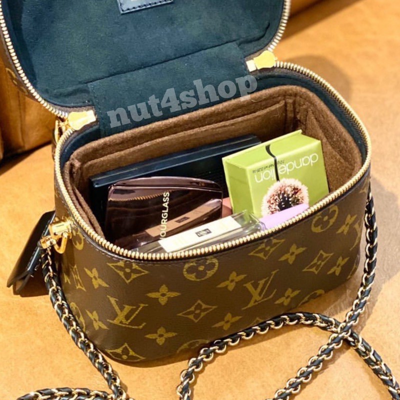 จัดทรงกระเป๋า Vanity pm พร้อมส่ง