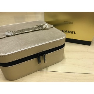 CHANEL COSMETIC BOX กล่องใหญ่