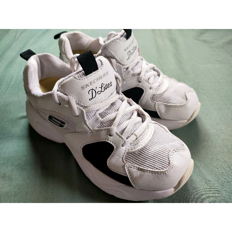 รองเท้าผ้าใบ Skechers D'Lites