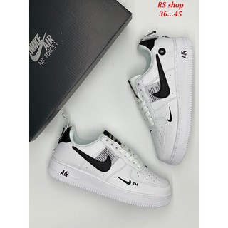 NIKE AIR FORCE 1 รองเท้าผ้าใบผูกเชือก