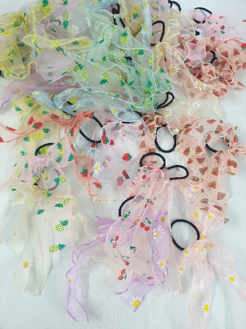 ยางรัดผมผ้าแก้ว โบว์ผ้าแก้ว สุ่มลาย อันละ 15 บาท โหลละ 144 บาท