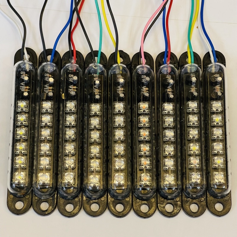 แพ็ค1ชิ้น ไฟ​แป้นดำ​ 6​ดวงถี่แฟลช​ 12V​/24V