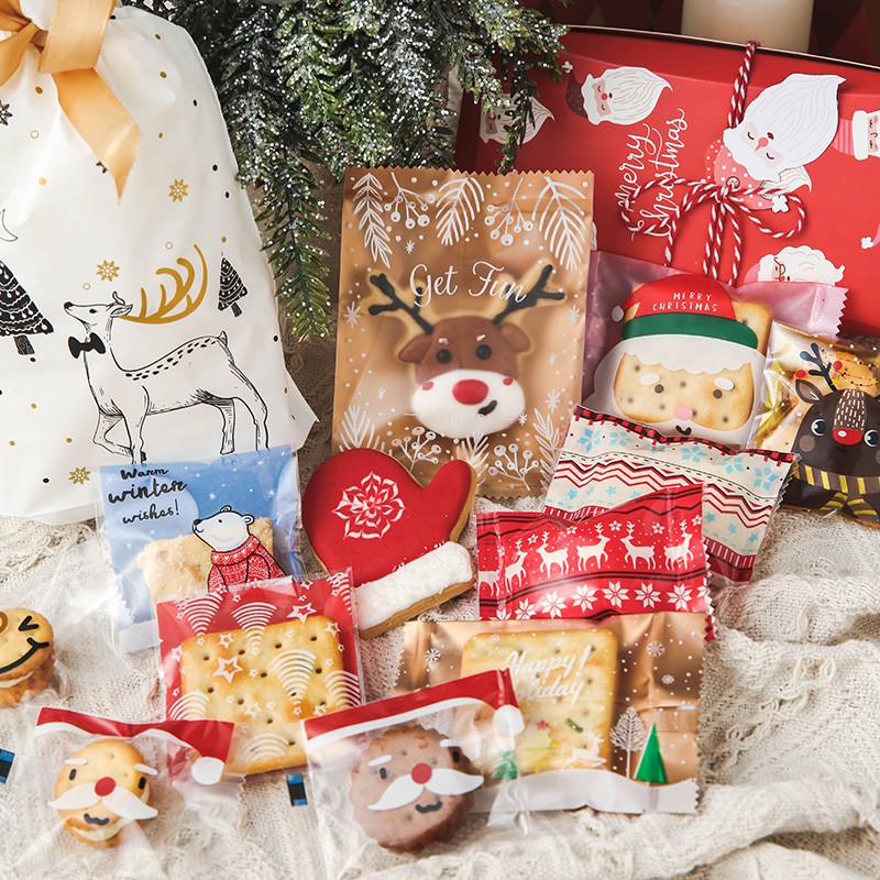 100 pieces Christmas themed cookies wrappers, candy wrappers, nougat wrappers, biscuit wrappers