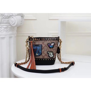 Coach Coach 32930 DISNEY Disney Bucket Bag มิกกี้บุ้งกี๋ตราถุงกระเป๋าสะพาย Applique กระเป๋า Crossbody