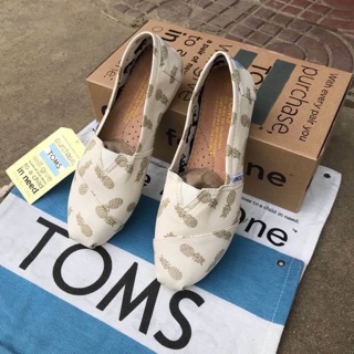 ลดแล้ว ‼️ TOMS Original ของแท้ 💯 อ่านก่อนสั่งซื้อ 👇