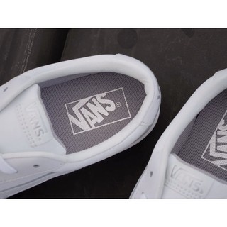 vans floater white black