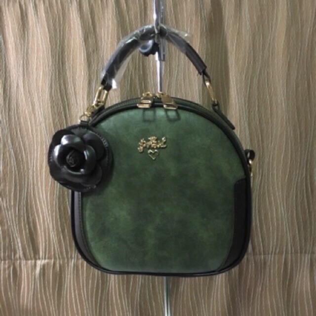 กระเป๋าทรงกระปุก สีเขียว แบรนด์ Proud แท้