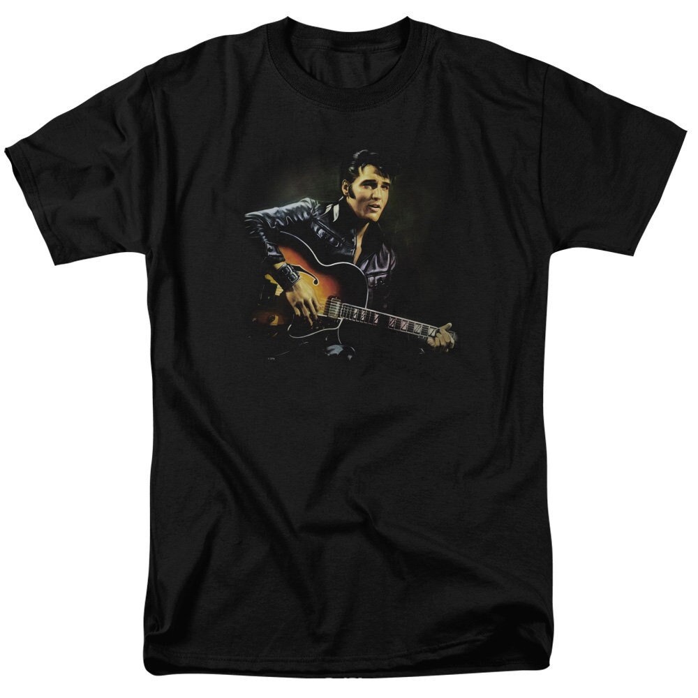【2022New】Elvis Presley 1968 Playing Guitar เสื้อยืดแฟชั่น คุณภาพสูง สําหรับผู้ชาย