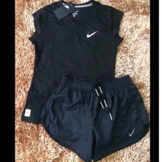 [มีโค้ดส่วนลด] ชุดออกกำลังกาย ชุดออกกำลังกายผู้หญิง Set nike เสื้อ+กางเกงขาสั้น คละไซต์ได้ ส่งฟรี